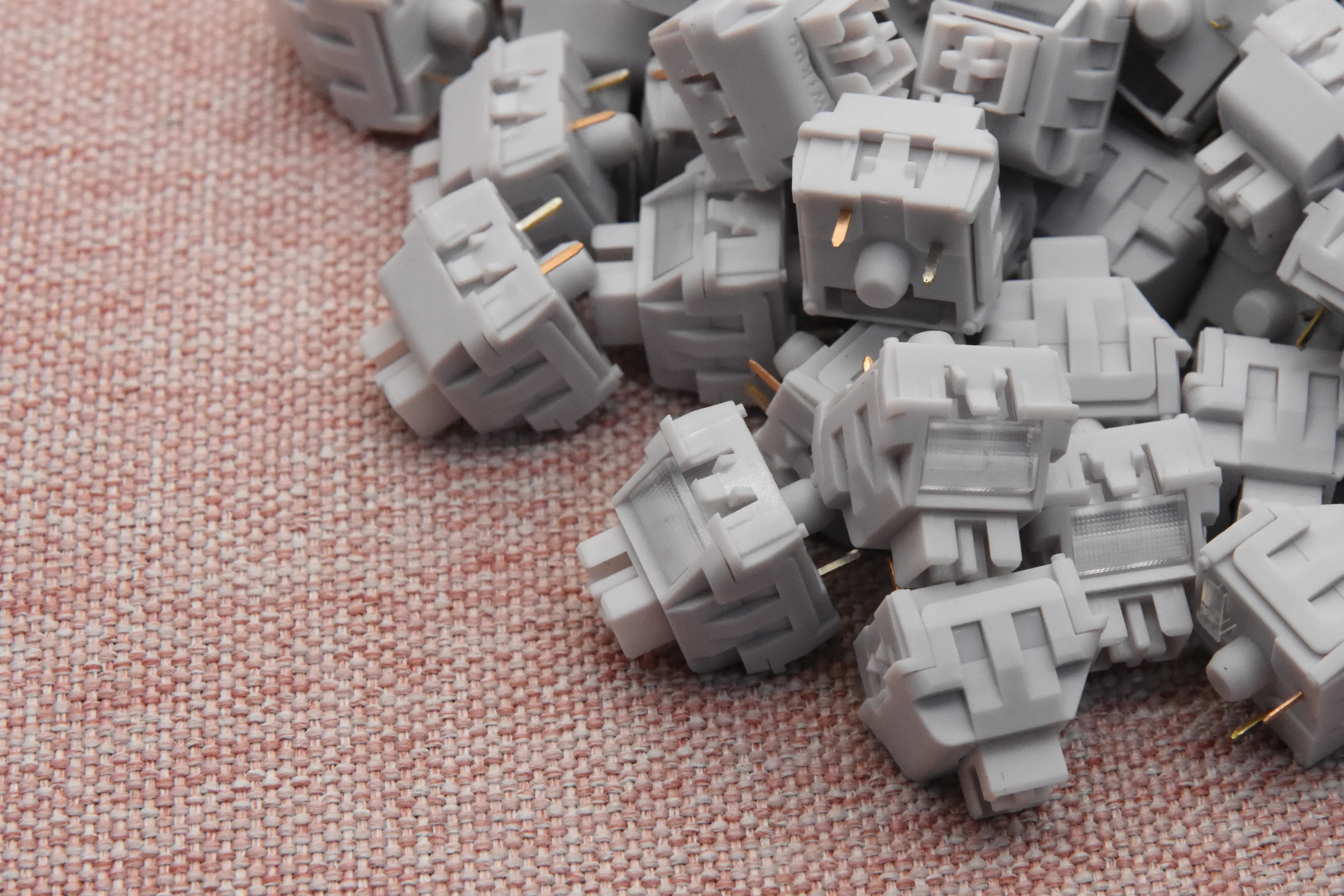 WEKT WILD GARDENIA LINEAR SWITCH FACTORY LUBED (10PCS) - Image 3