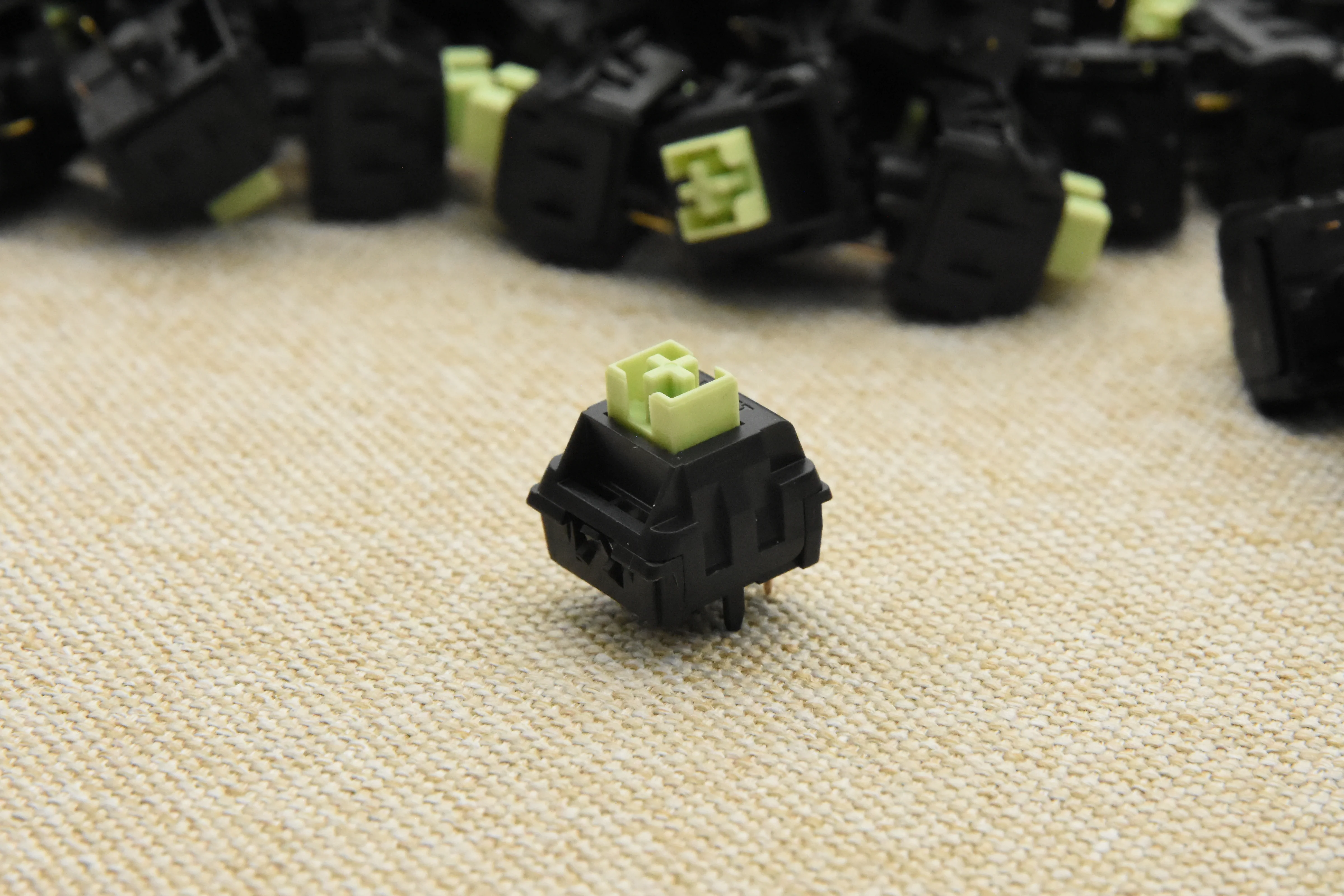 WEKT XCJZ GREEN MUSTARD W LINEAR SWITCH FACTORY LUBED (10 PCS) - Image 4