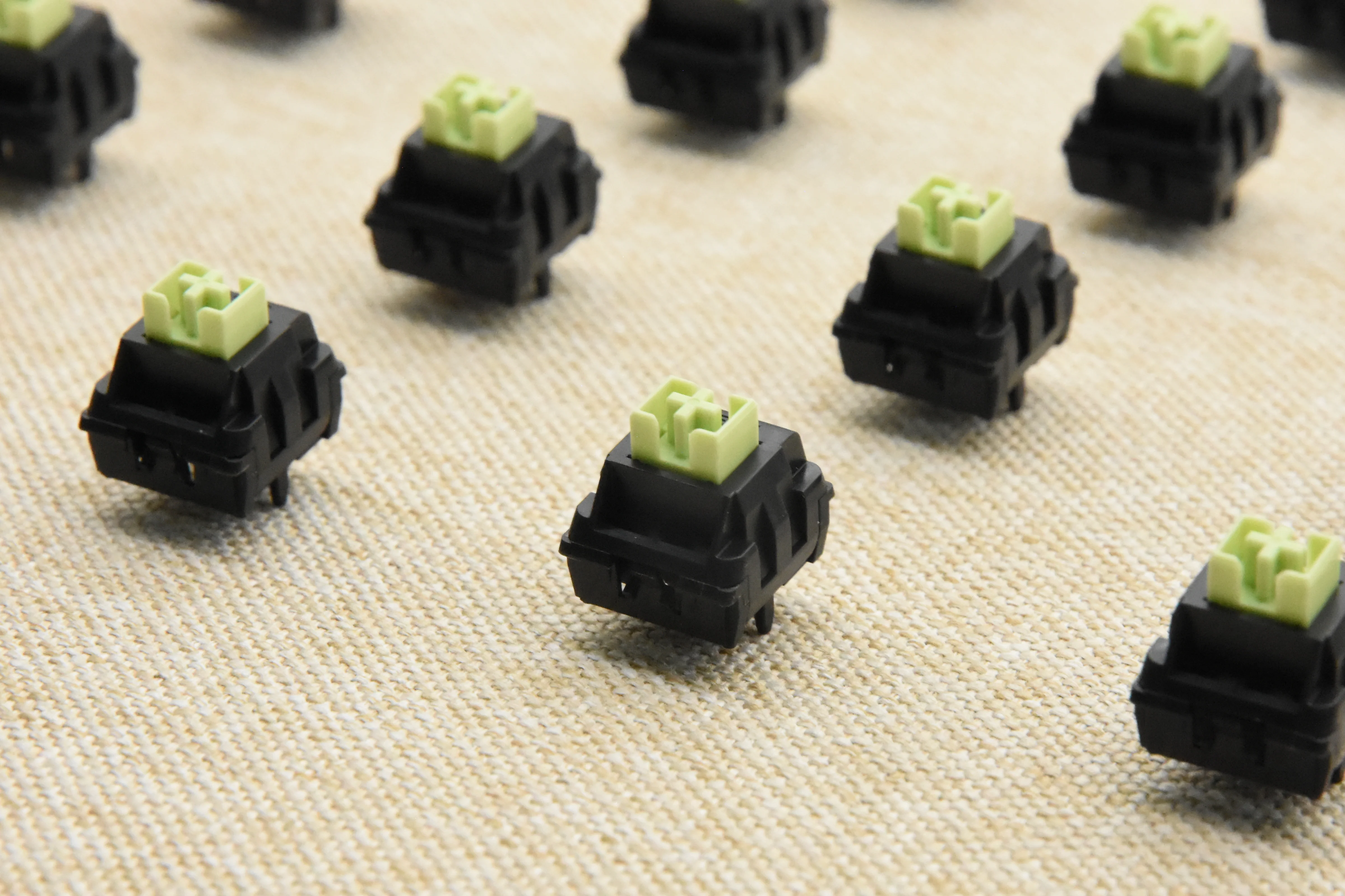 WEKT XCJZ GREEN MUSTARD W LINEAR SWITCH FACTORY LUBED (10 PCS) - Image 6