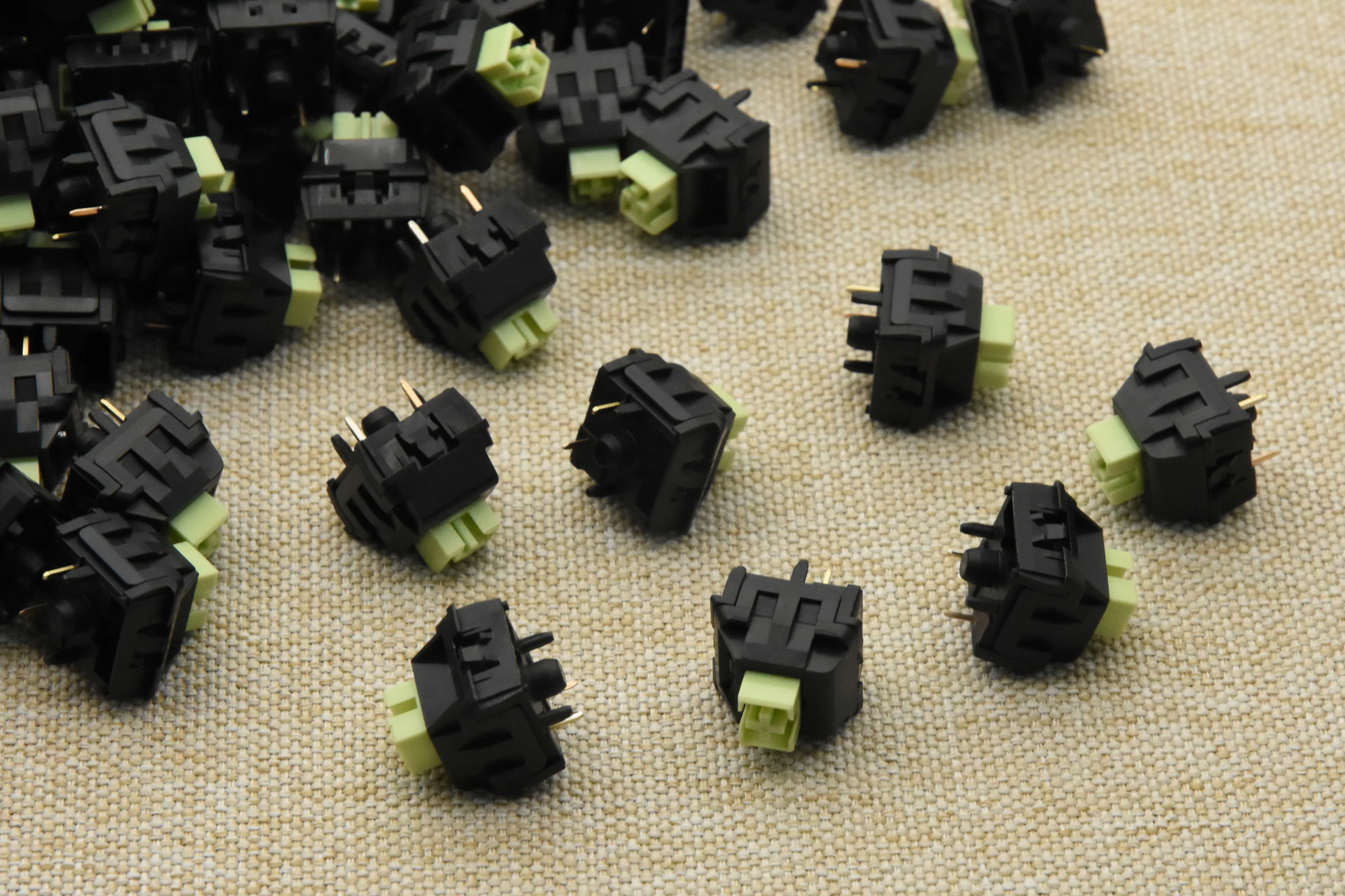 WEKT XCJZ GREEN MUSTARD W LINEAR SWITCH FACTORY LUBED (10 PCS) - Image 8