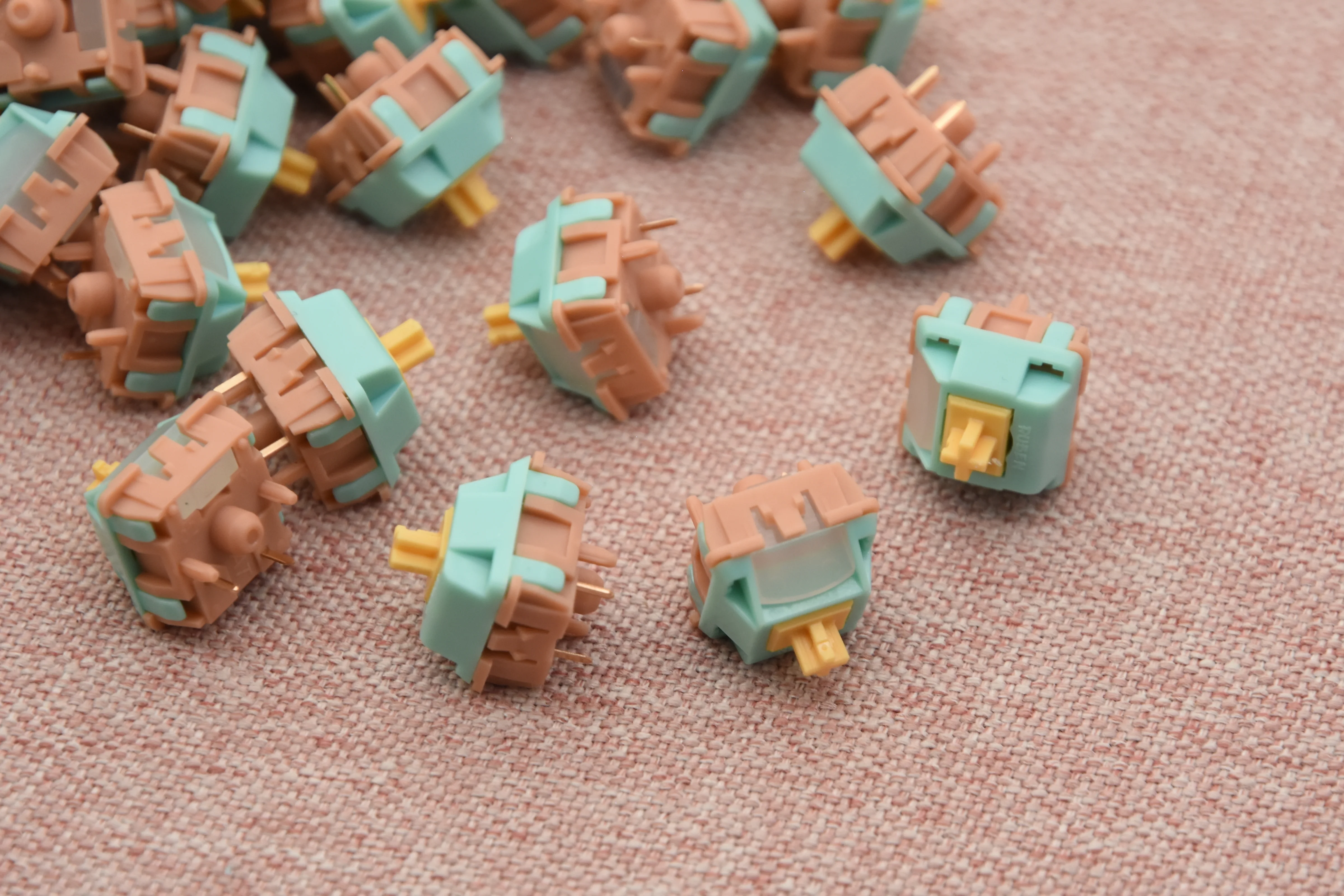 WINGTREE CORAL LINEAR SWITCH FACTORY LUBED (10PCS) - Image 3
