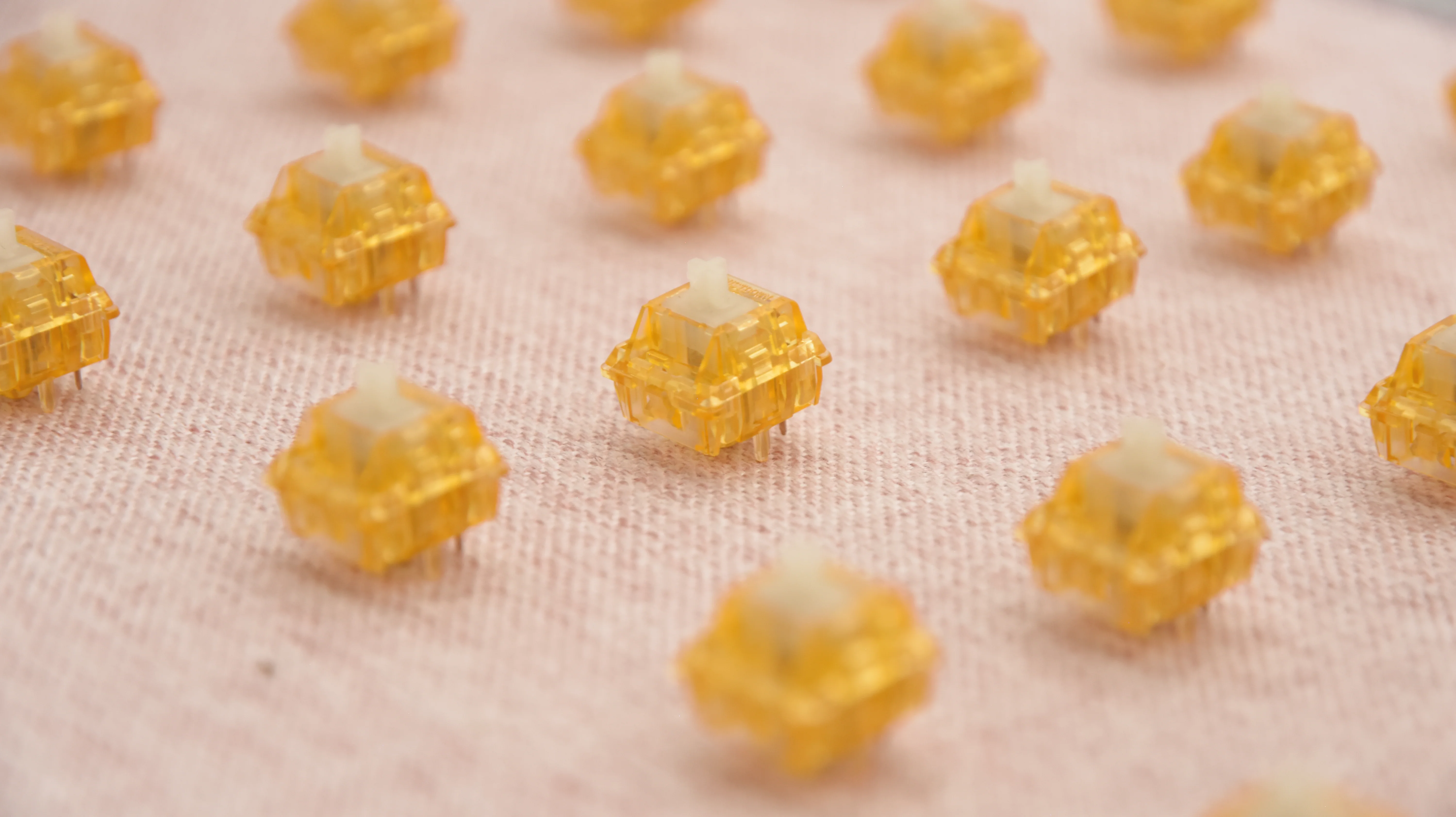 WINGTREE GOLDEN APPLE V2 TACTILE SWITCH FACTORY LUBED (10PCS) - Image 3