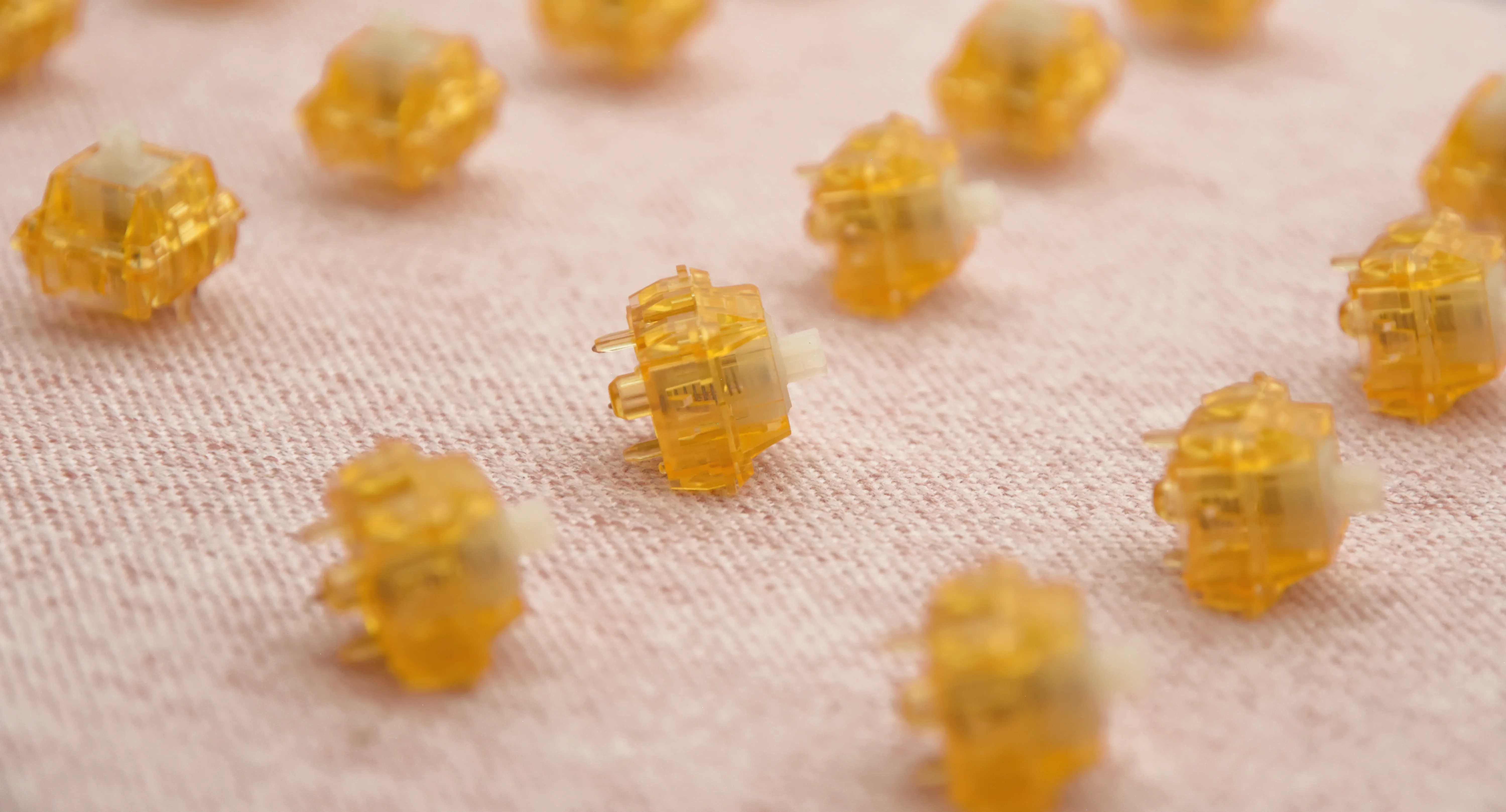 WINGTREE GOLDEN APPLE V2 TACTILE SWITCH FACTORY LUBED (10PCS) - Image 4