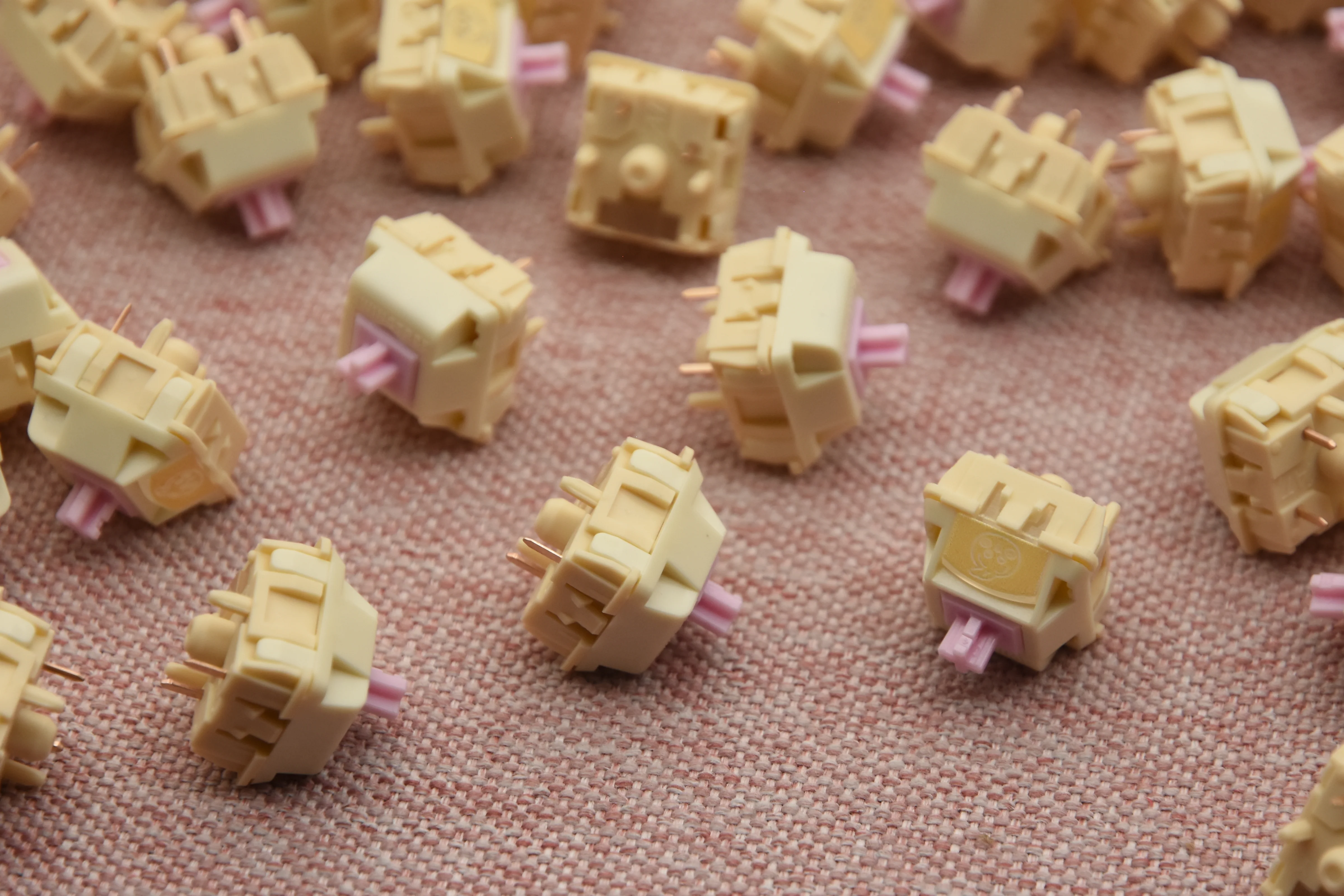 WINGTREE UCHI V2 LINEAR SWITCH FACTORY LUBED (10PCS) - Image 10