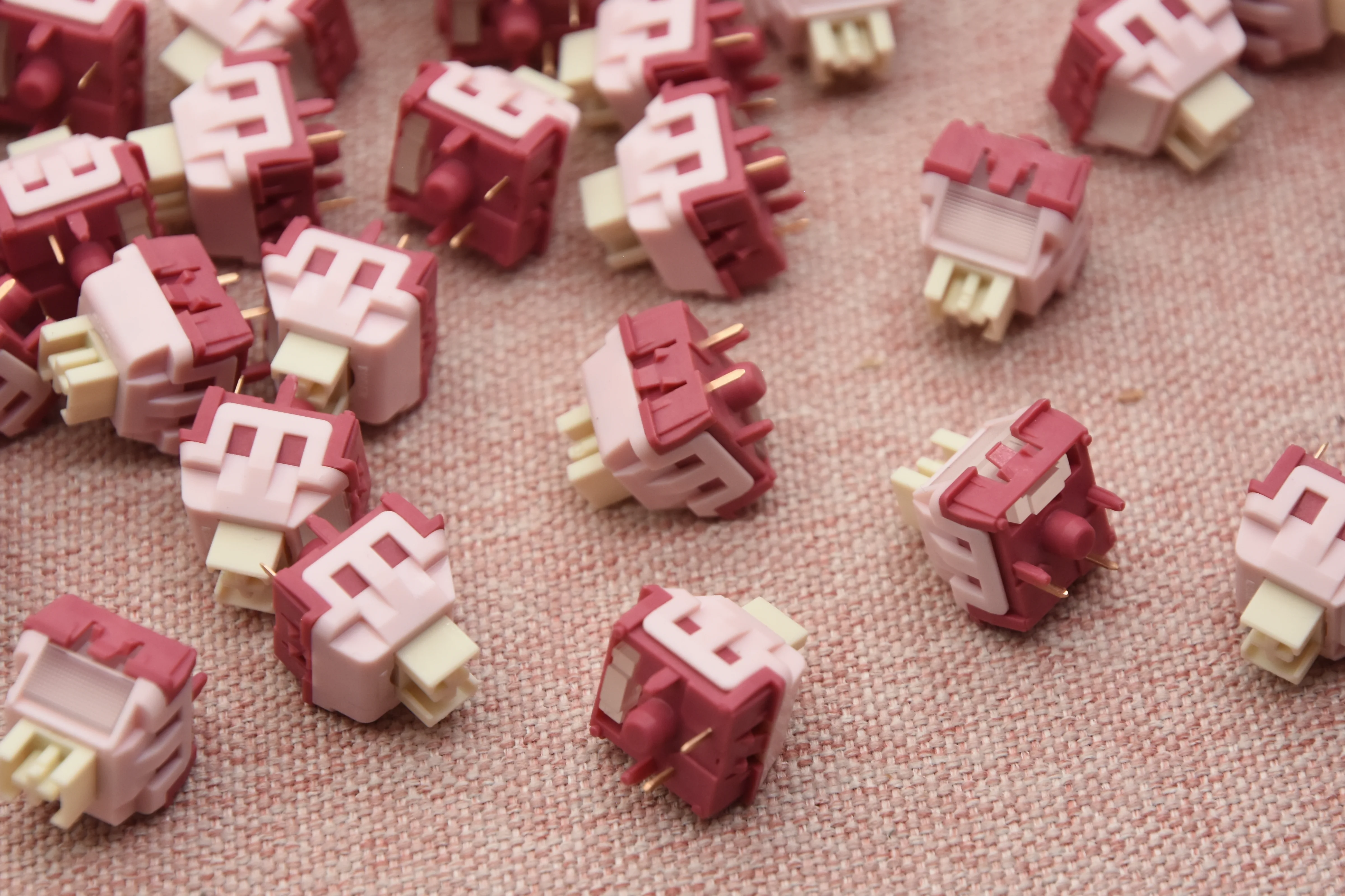 WINGTREE X LICHICX PINK PINK SILENT LINEAR SWITCH FACTORY LUBED (10PCS) - Image 11