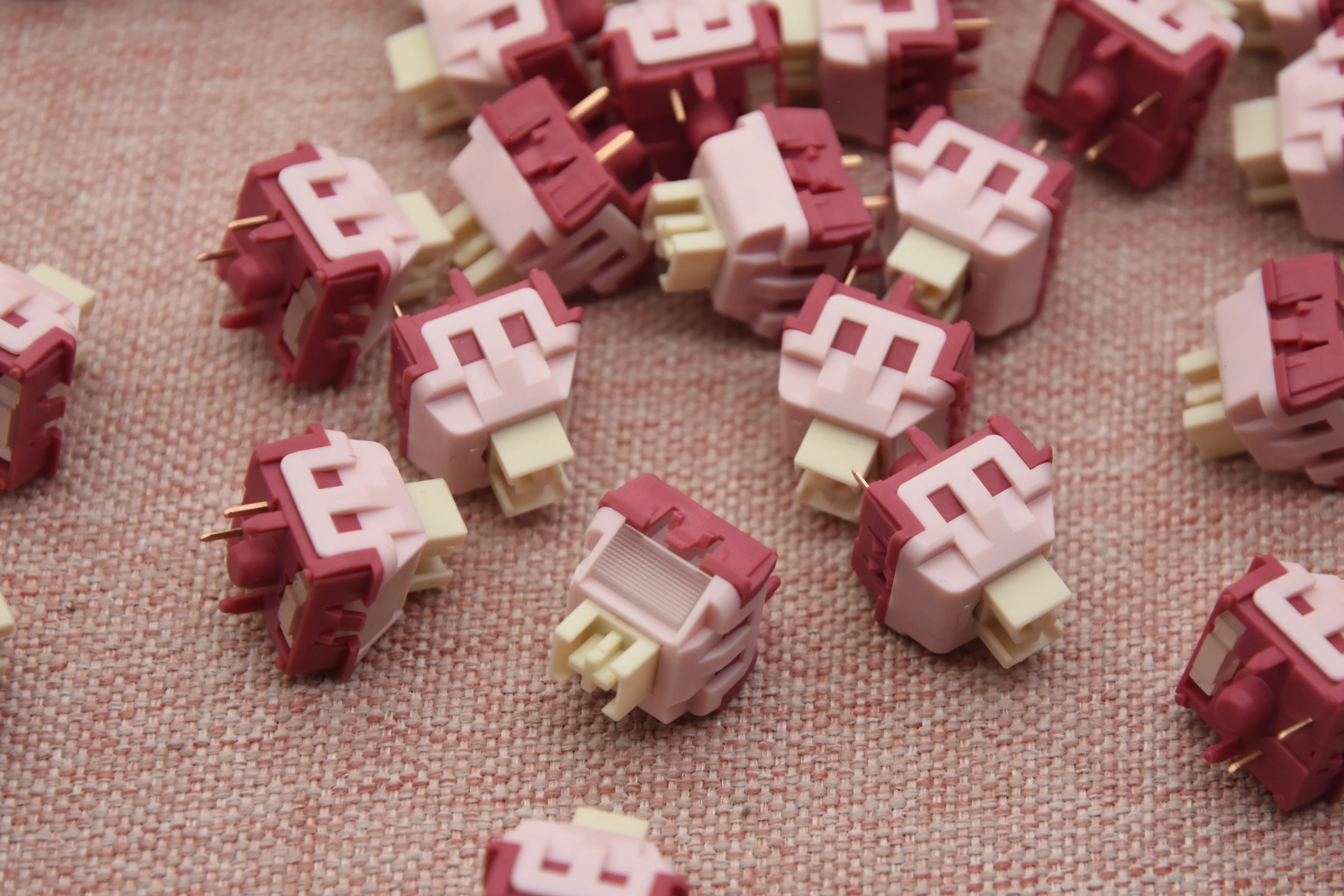 WINGTREE X LICHICX PINK PINK SILENT LINEAR SWITCH FACTORY LUBED (10PCS) - Image 12
