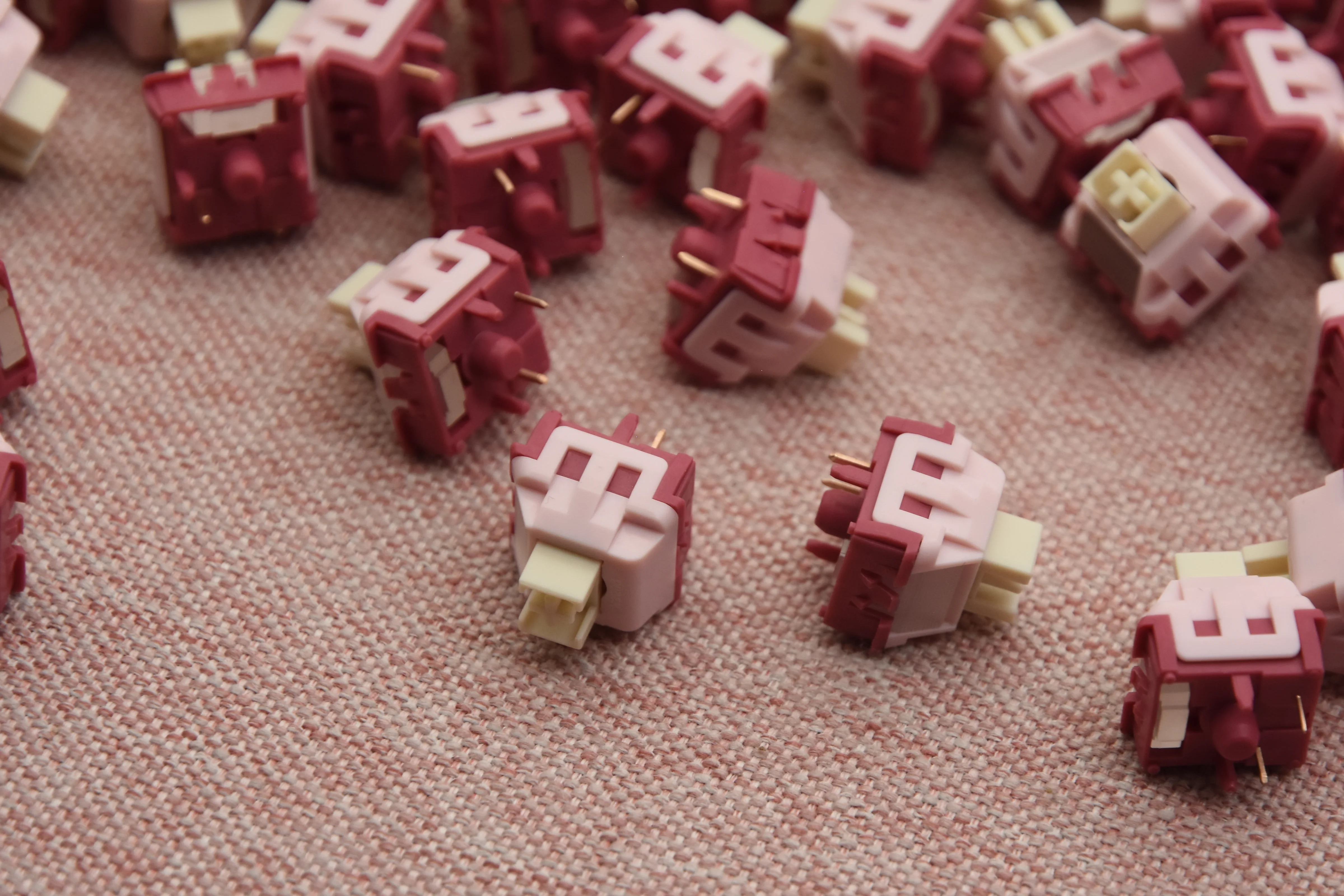 WINGTREE X LICHICX PINK PINK SILENT LINEAR SWITCH FACTORY LUBED (10PCS) - Image 7