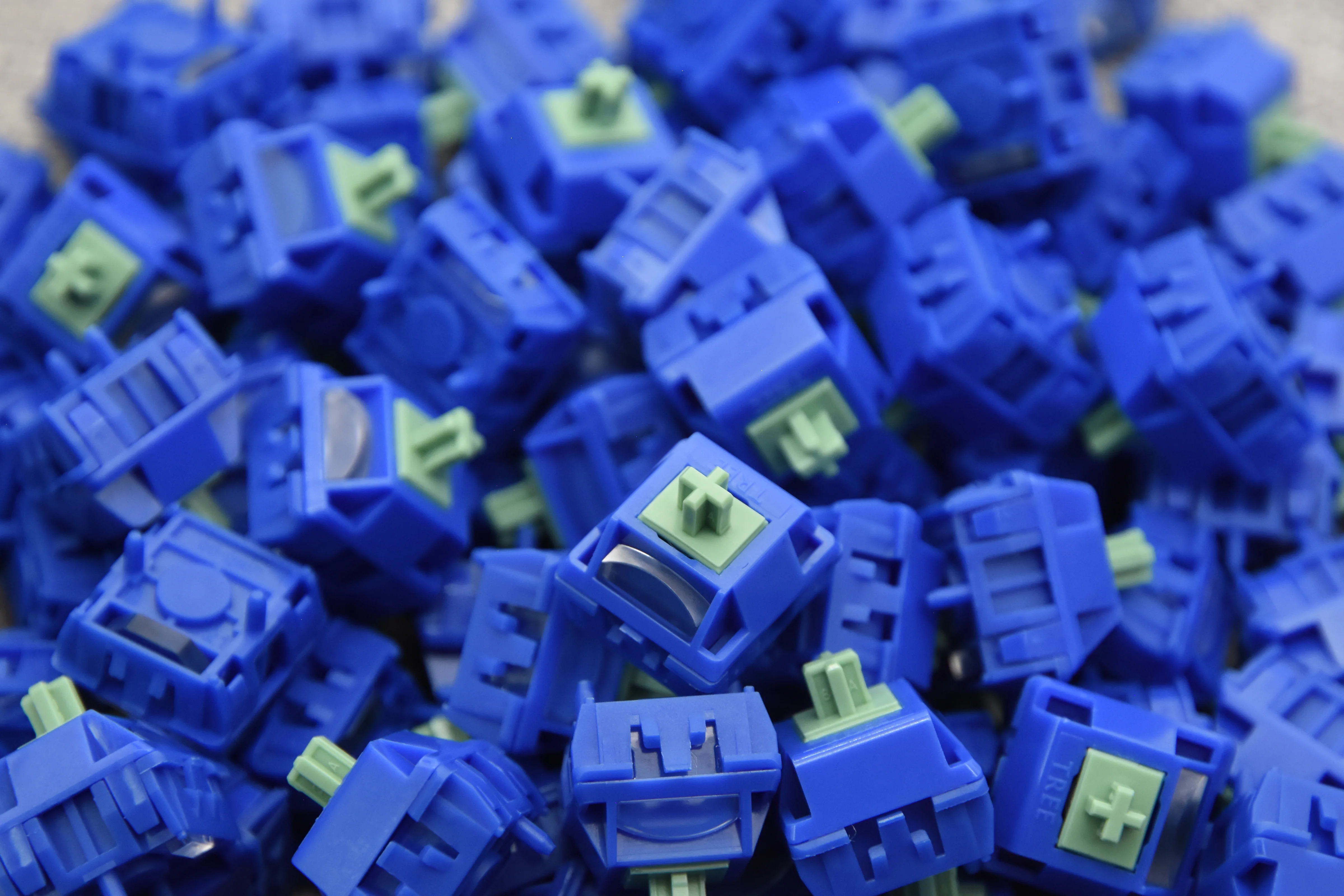 WINGTREE YUCI HE MAGNETIC GAMING SWITCH FACTORY LUBED (10PCS) - Image 2