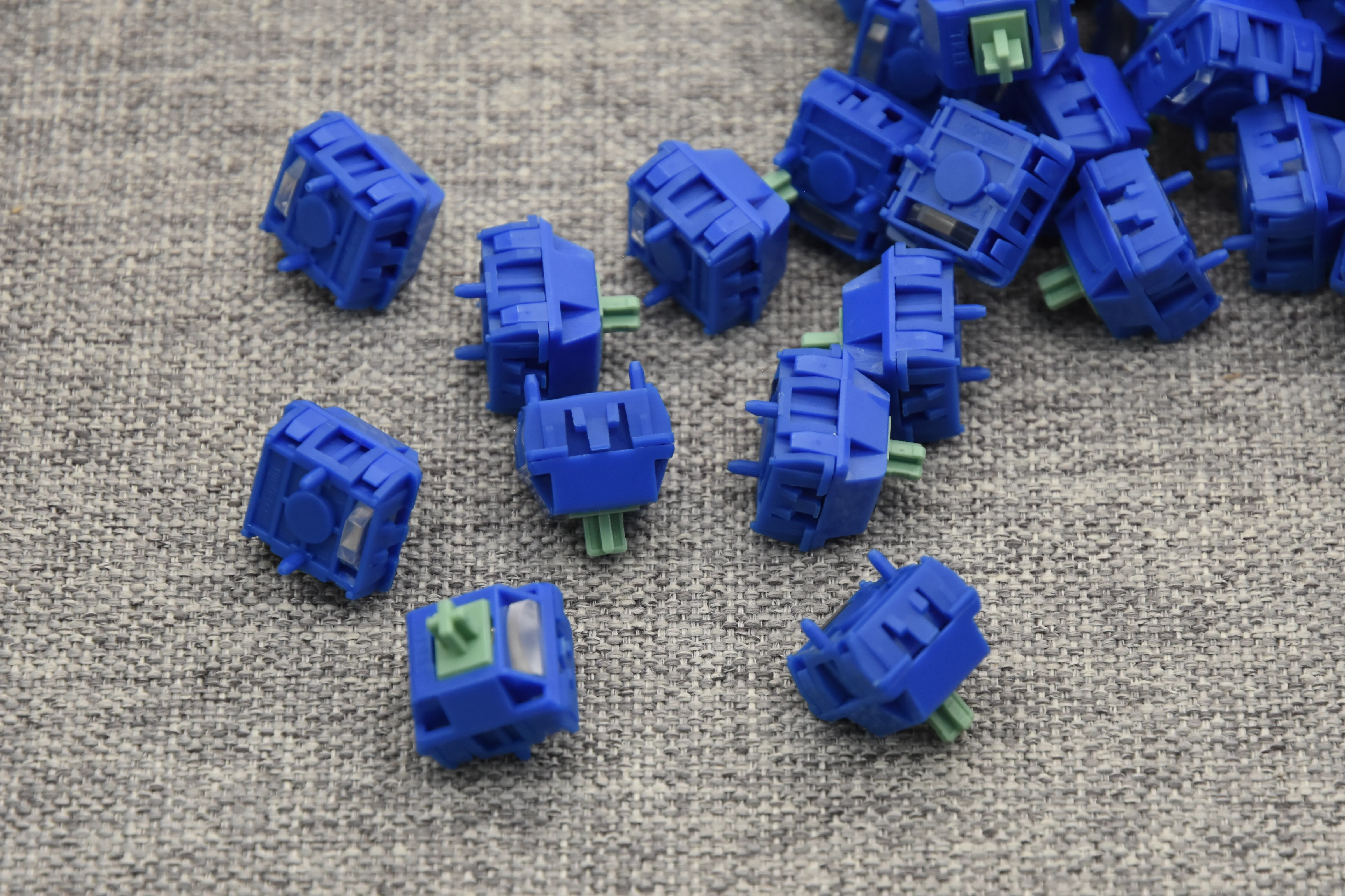 WINGTREE YUCI HE MAGNETIC GAMING SWITCH FACTORY LUBED (10PCS) - Image 4