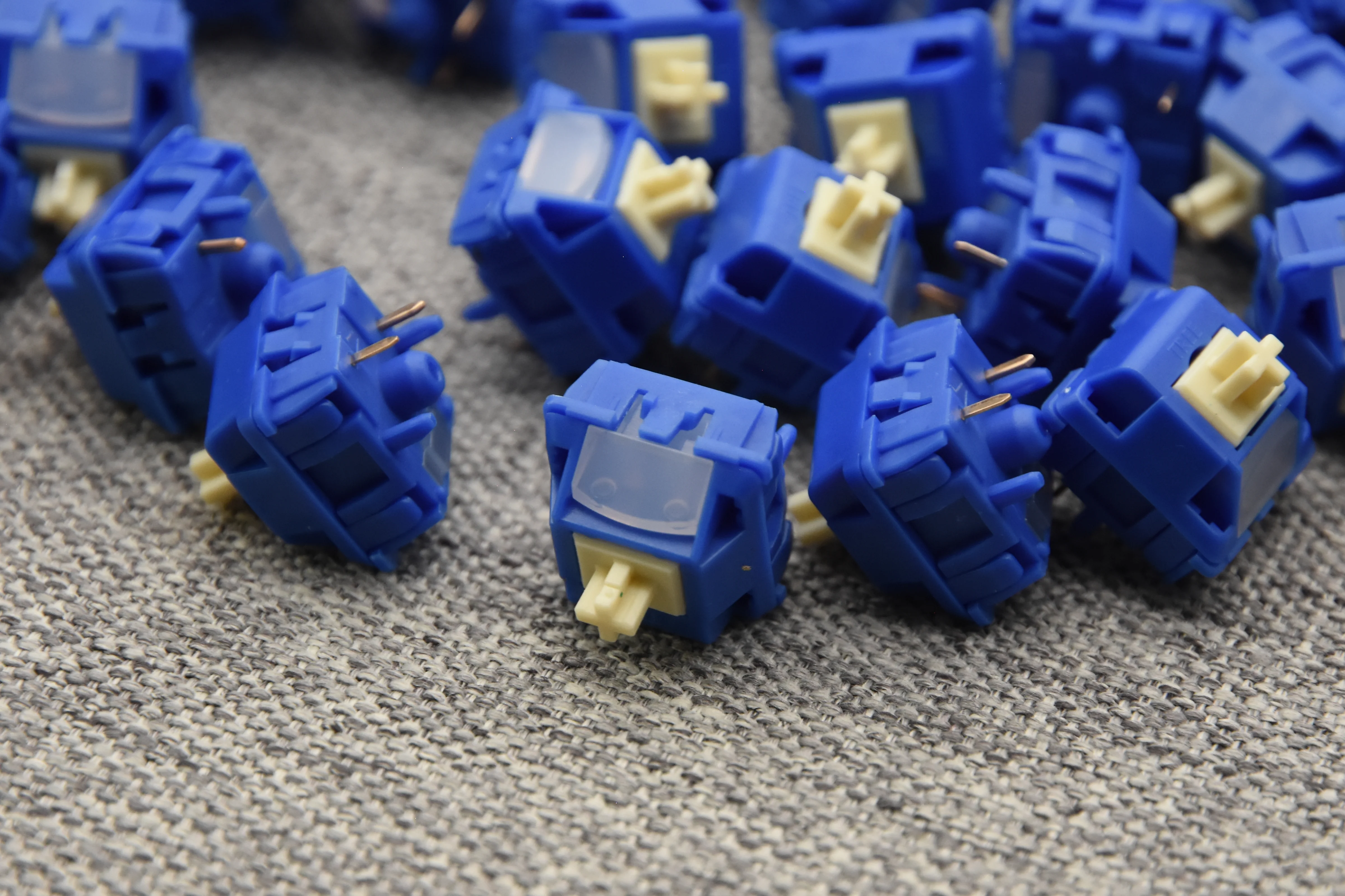 WINGTREE YUNIE LINEAR SWITCH FACTORY LUBED (10PCS) - Image 10