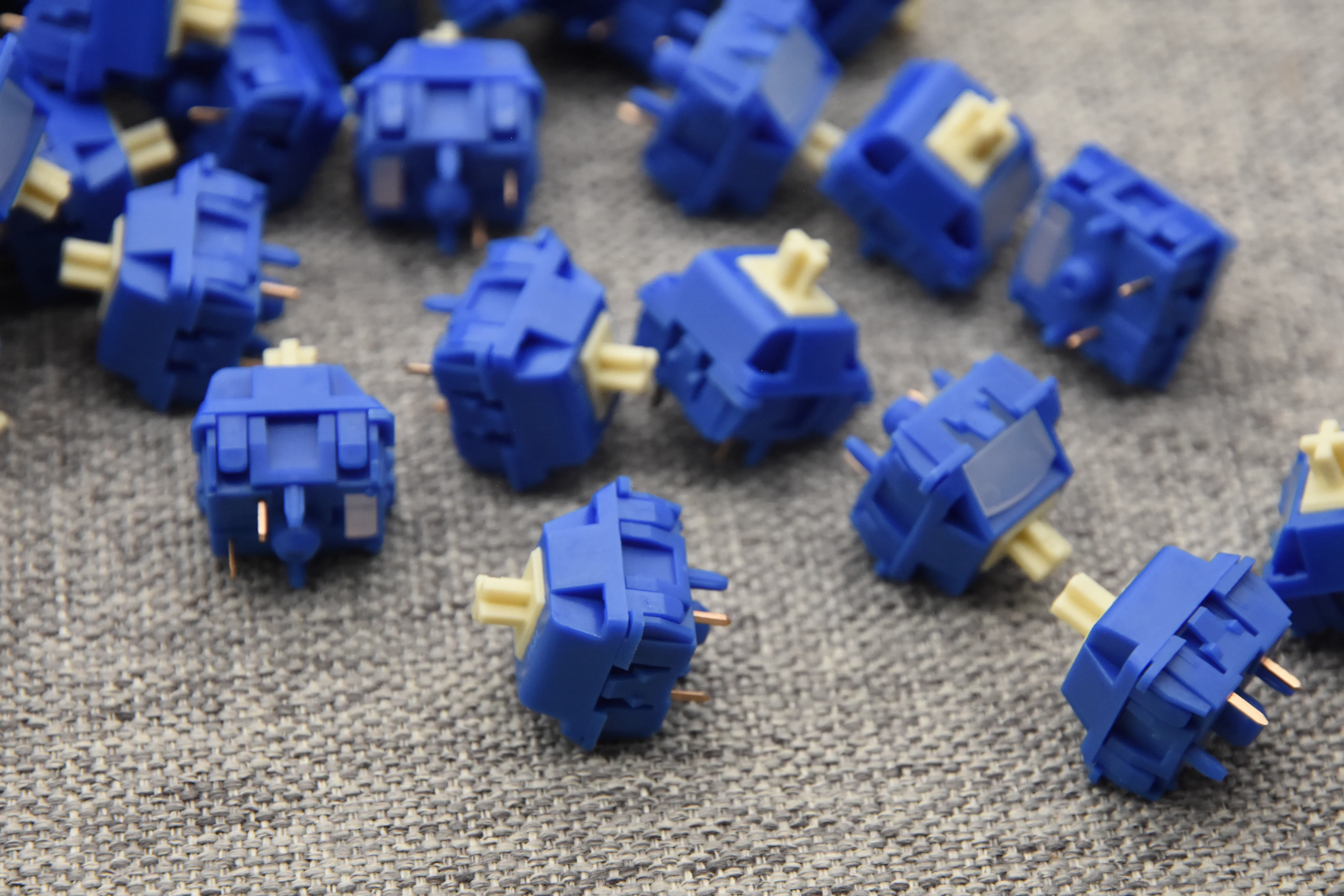 WINGTREE YUNIE LINEAR SWITCH FACTORY LUBED (10PCS) - Image 3