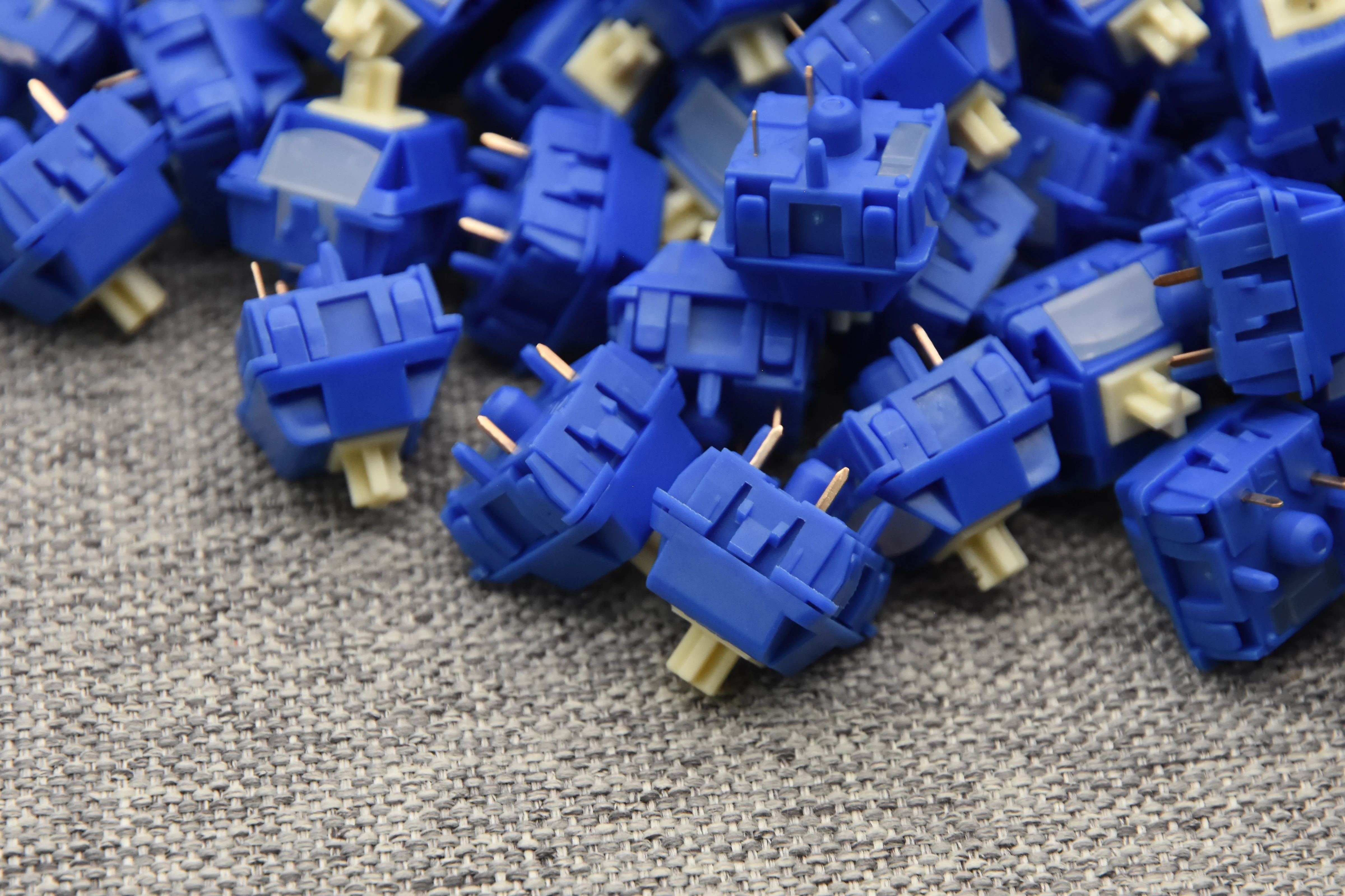 WINGTREE YUNIE LINEAR SWITCH FACTORY LUBED (10PCS) - Image 4