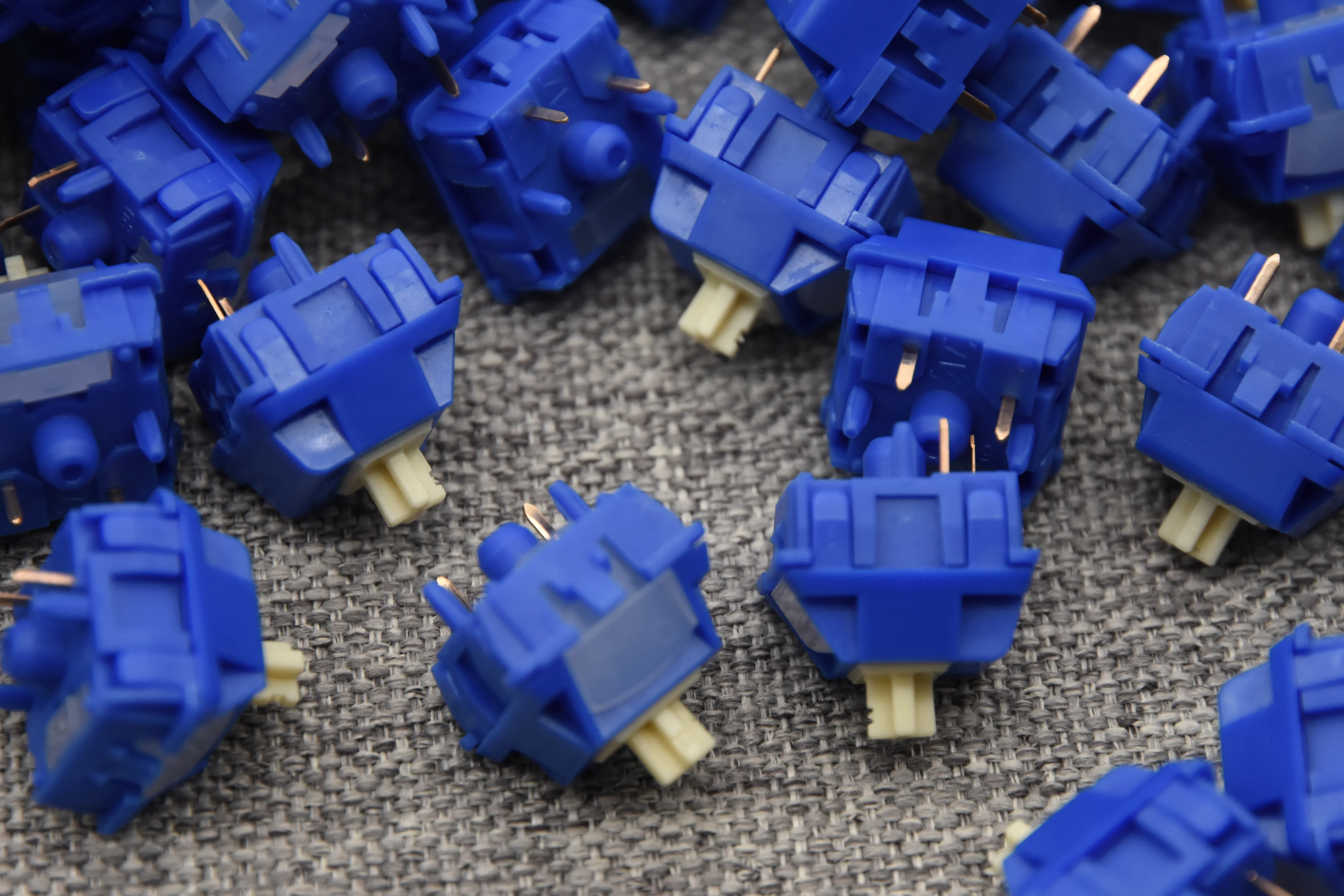 WINGTREE YUNIE LINEAR SWITCH FACTORY LUBED (10PCS) - Image 8