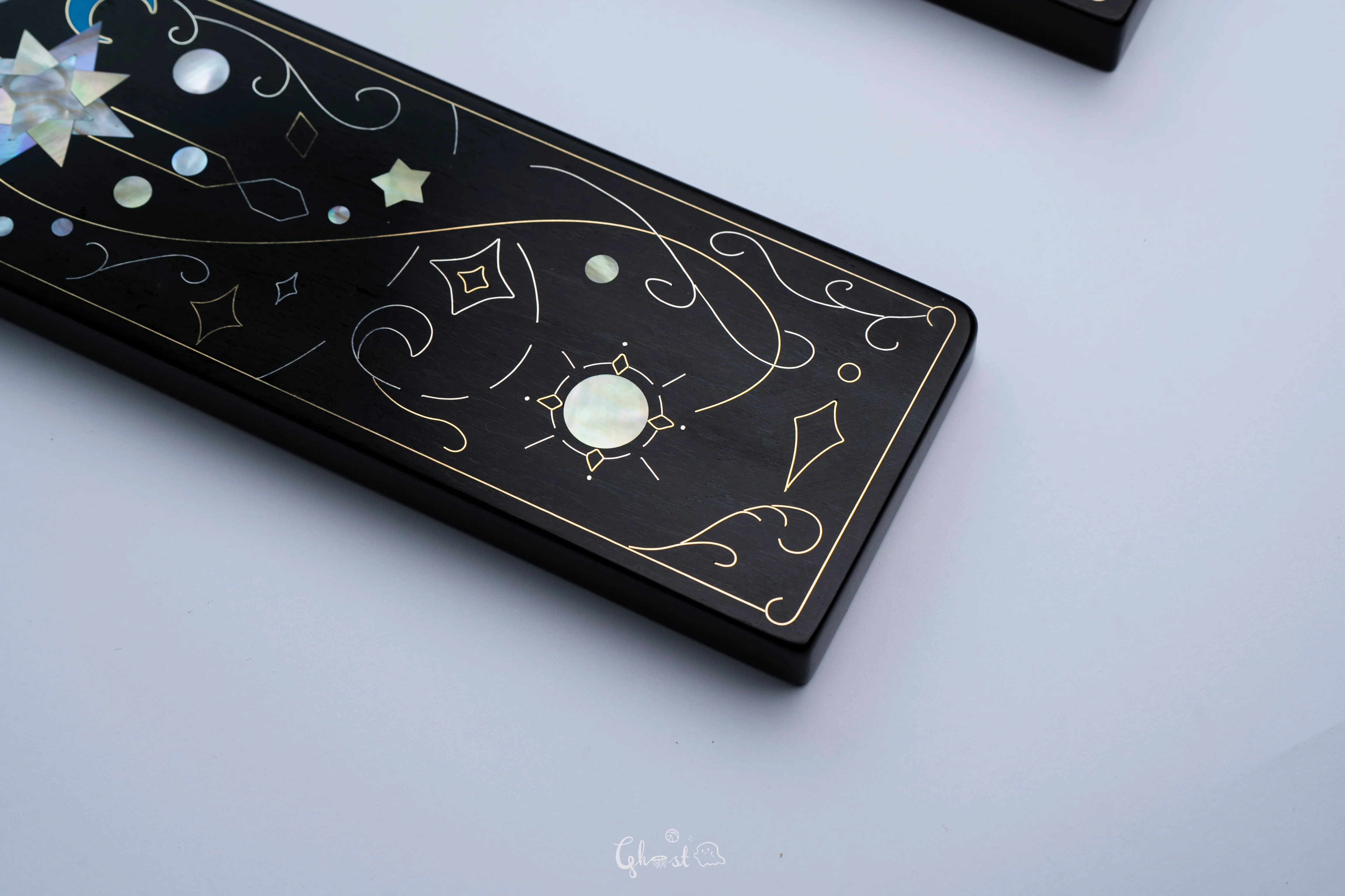 XIYAN CHRISTMAS STAR WRIST REST Pre-Order - Image 13