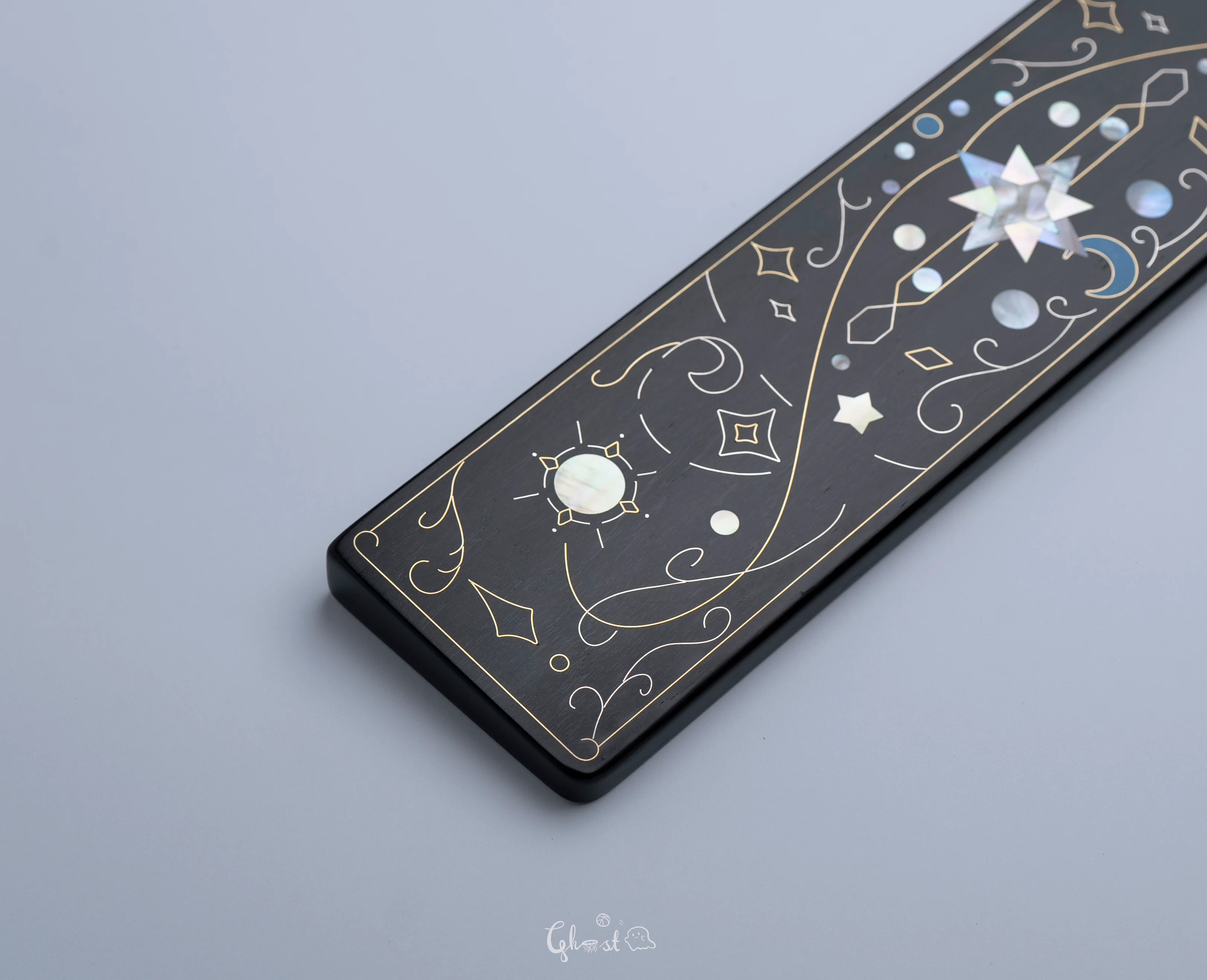 XIYAN CHRISTMAS STAR WRIST REST Pre-Order - Image 6