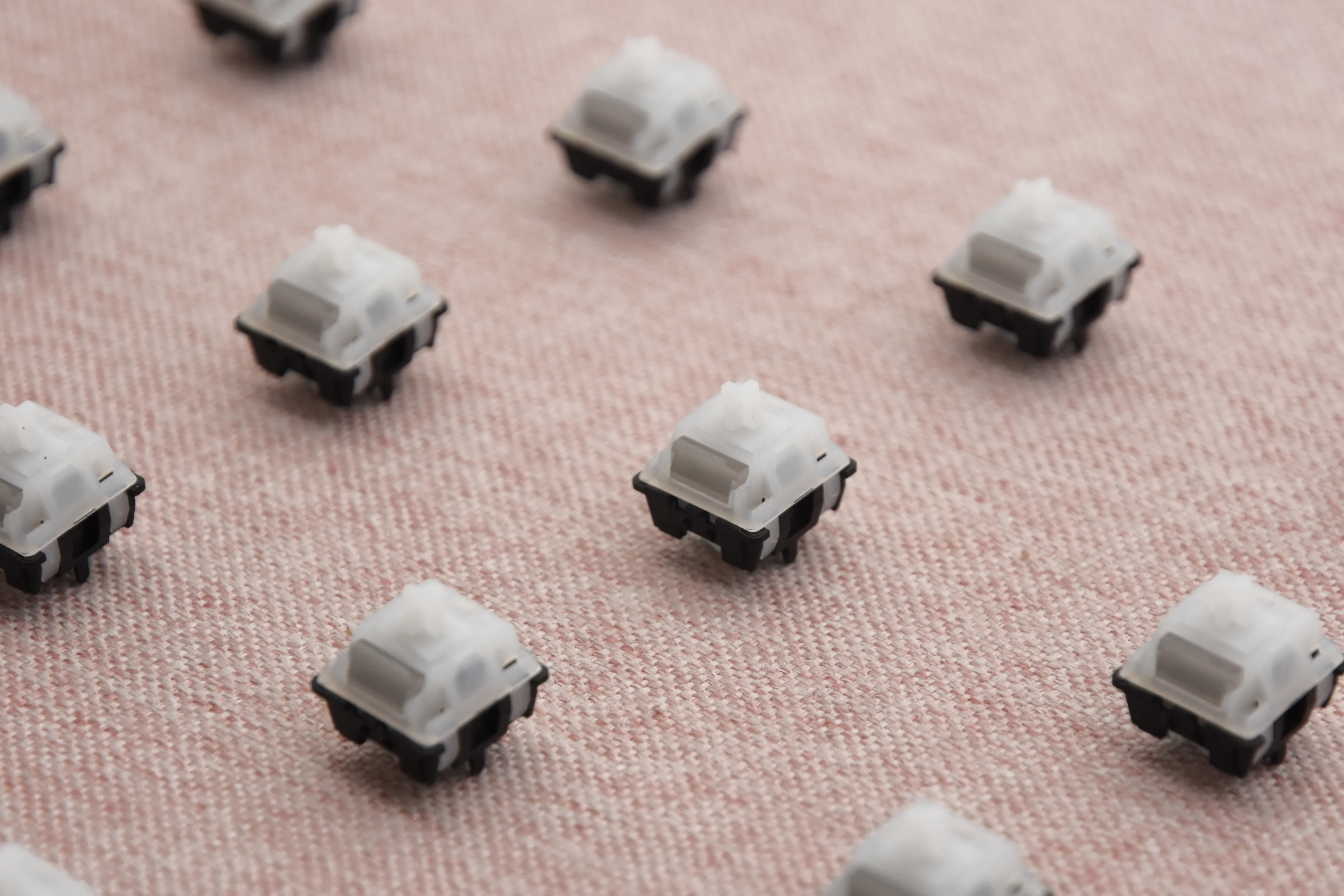Huano G Ray LINEAR SWITCH FACTORY LUBED (10PCS) - Image 11