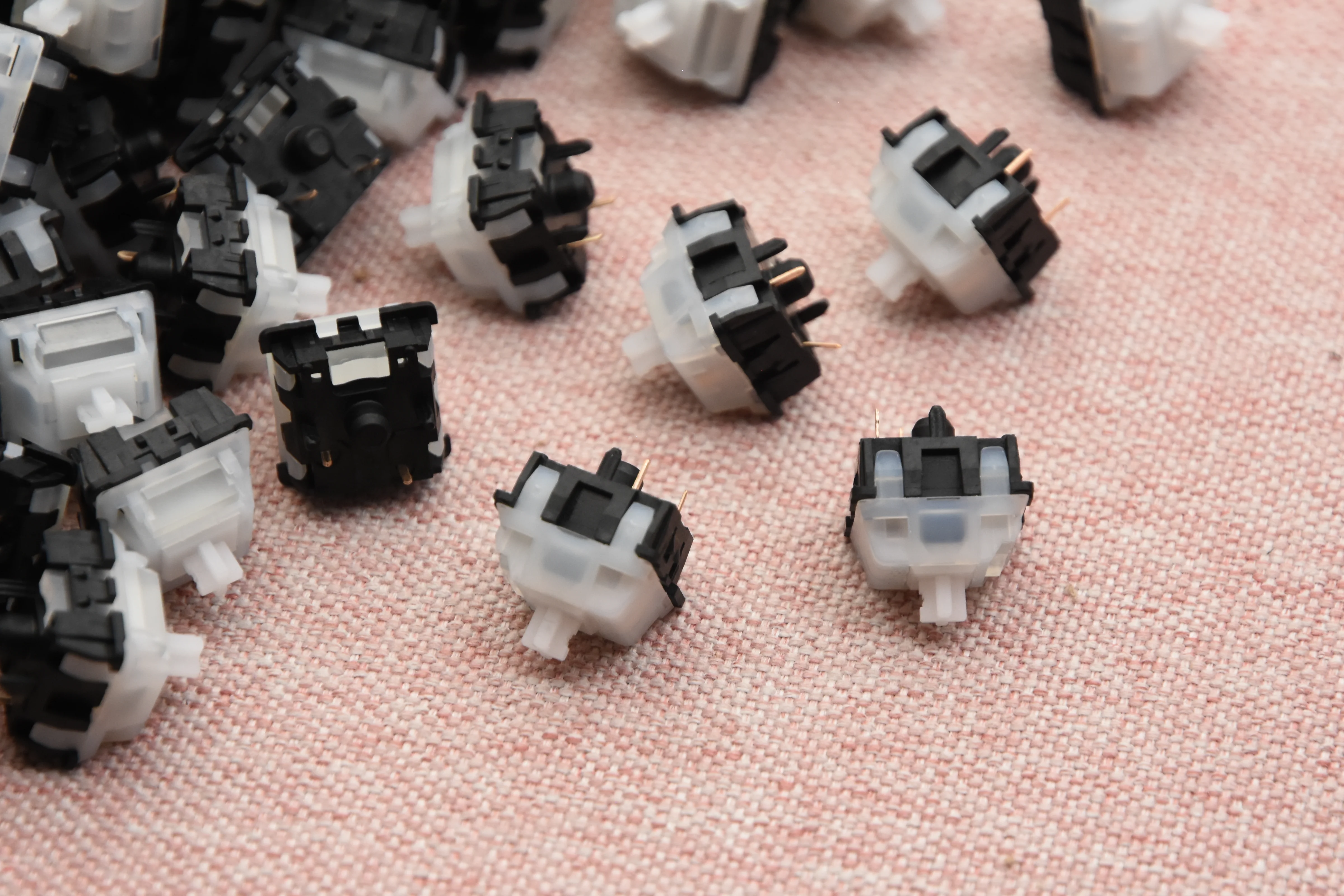 Huano G Ray LINEAR SWITCH FACTORY LUBED (10PCS) - Image 3