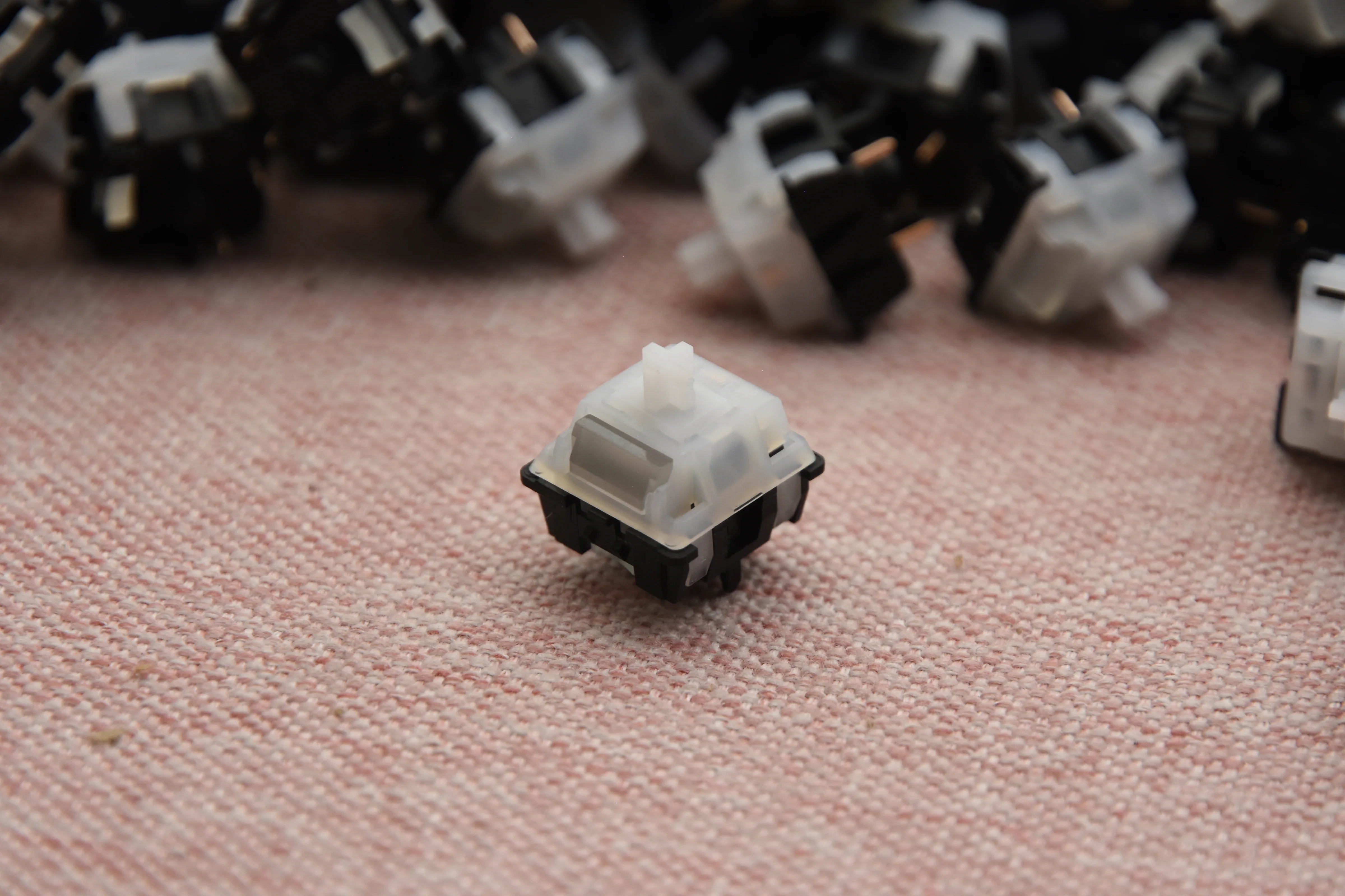 Huano G Ray LINEAR SWITCH FACTORY LUBED (10PCS) - Image 4