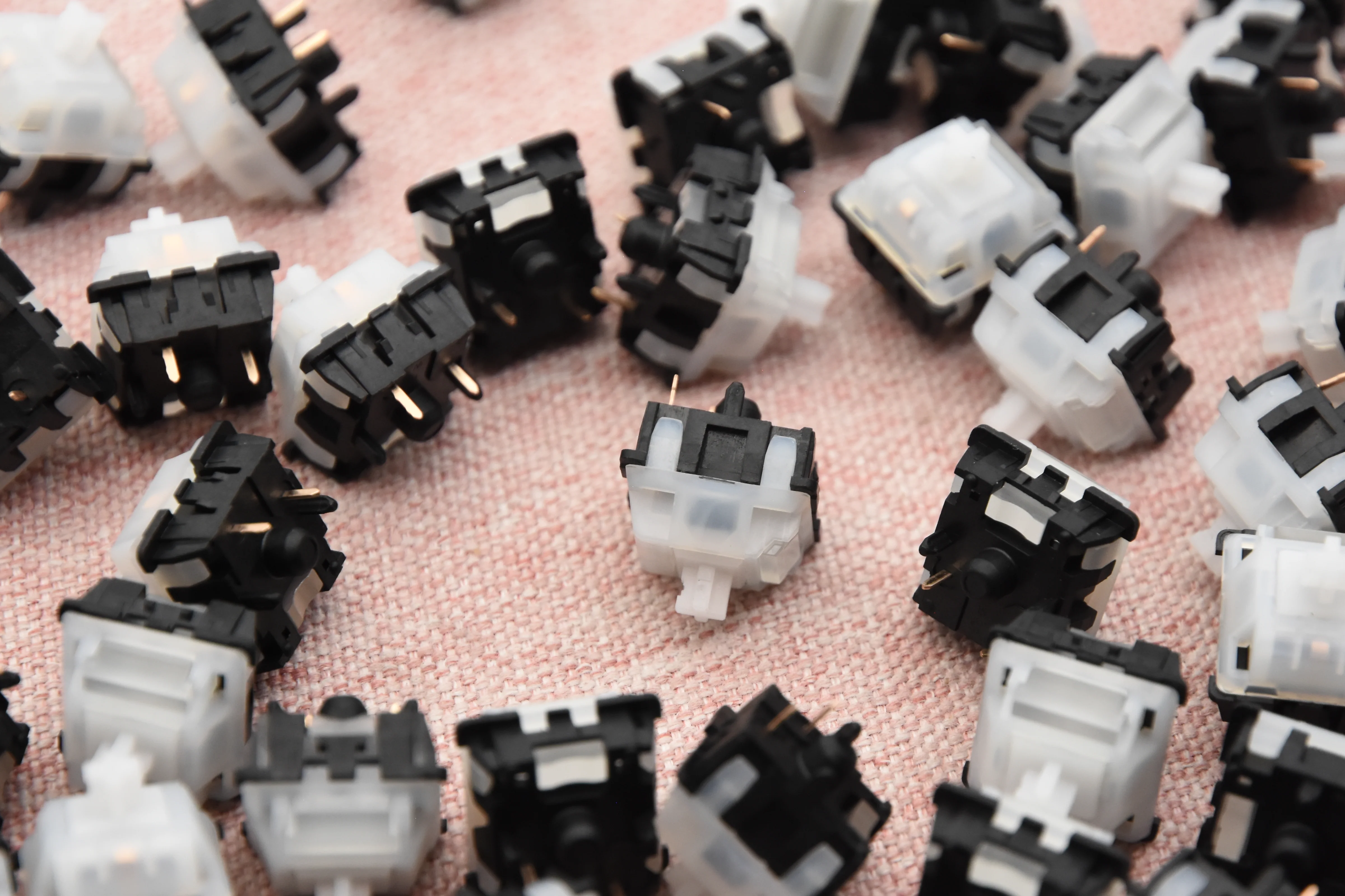 Huano G Ray LINEAR SWITCH FACTORY LUBED (10PCS) - Image 6