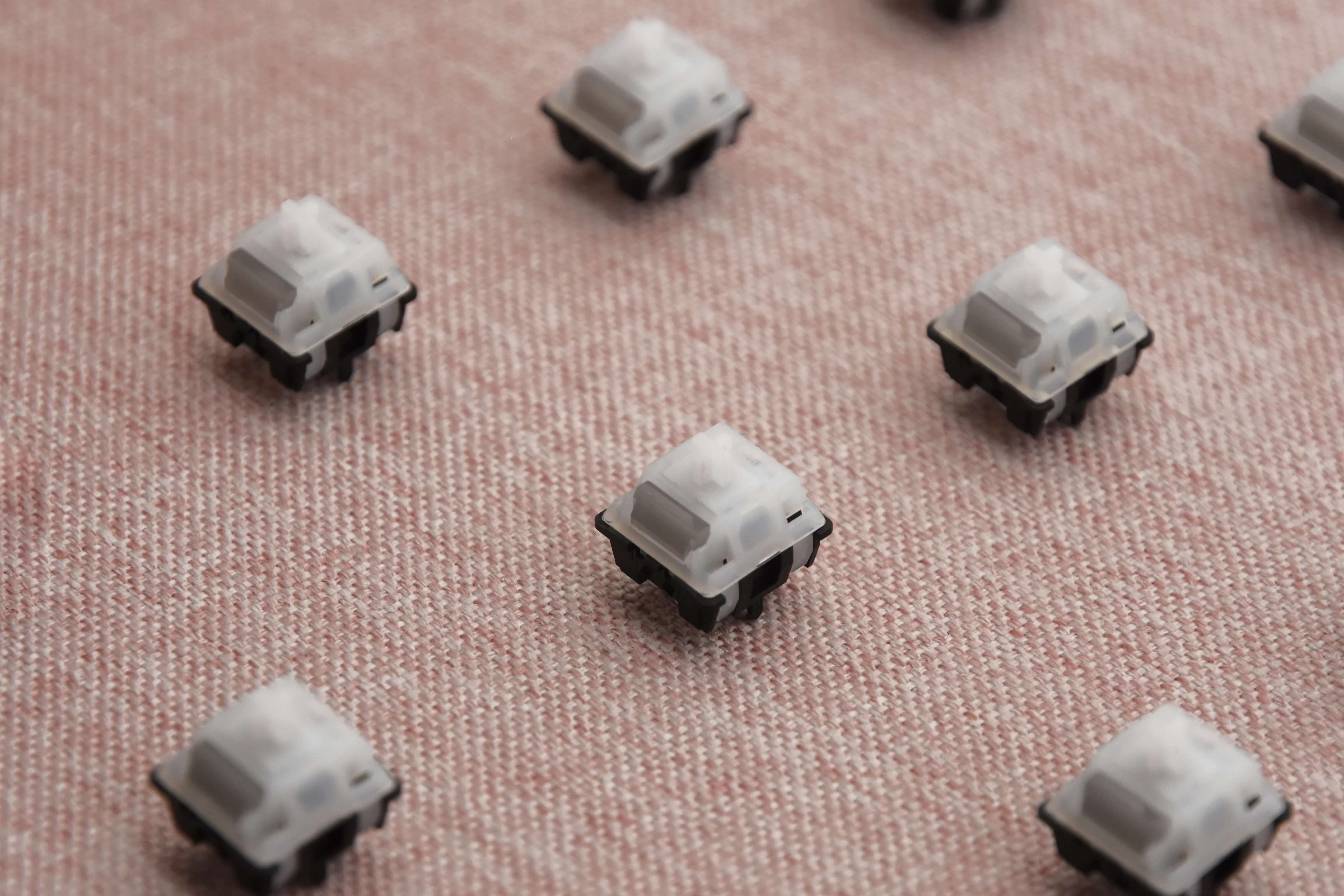 Huano G Ray LINEAR SWITCH FACTORY LUBED (10PCS) - Image 8